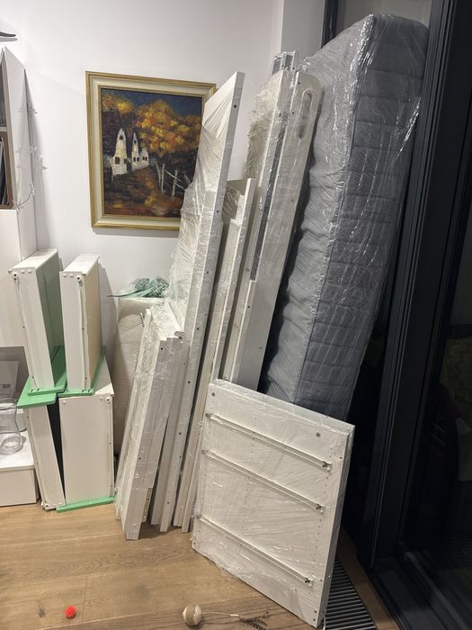 Vand pat supraetajat cu birou (3 sertare) Smastad Ikea