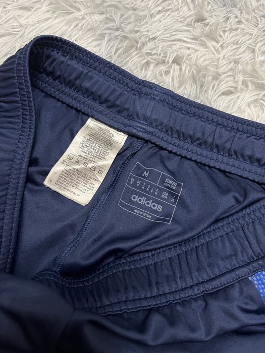 Шорты адидас оригинальные. Adidas