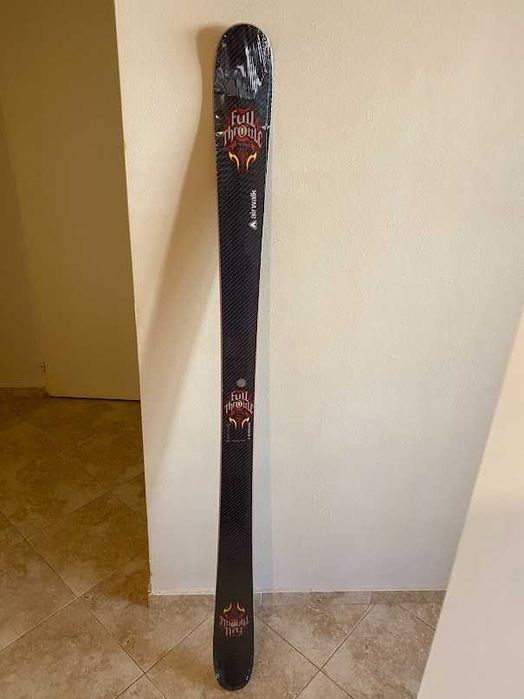 Rossignol HEROO и фристайл Нови ски, ски каски и обувки Росиньол