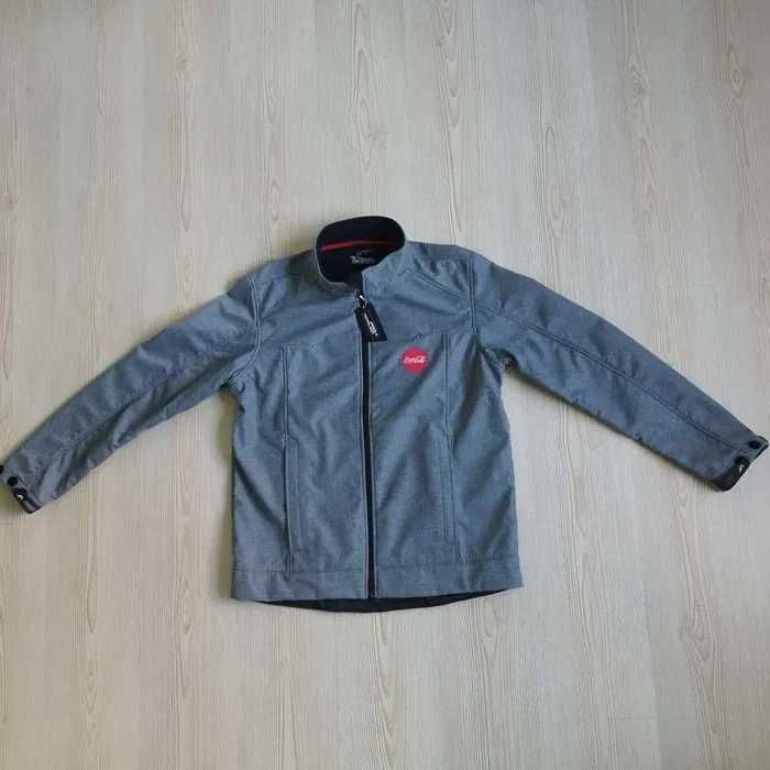 Продавам яке кока-кола