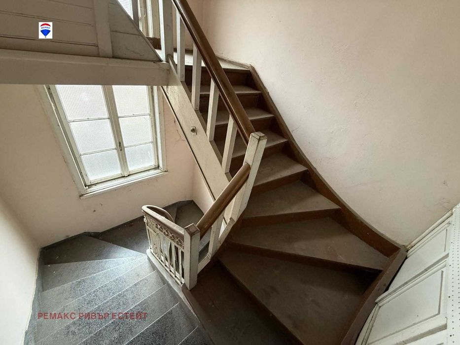 Продава се Етаж от къща в Русе, Център - 121 кв.м за 1513 €/кв.м - Снимка #6