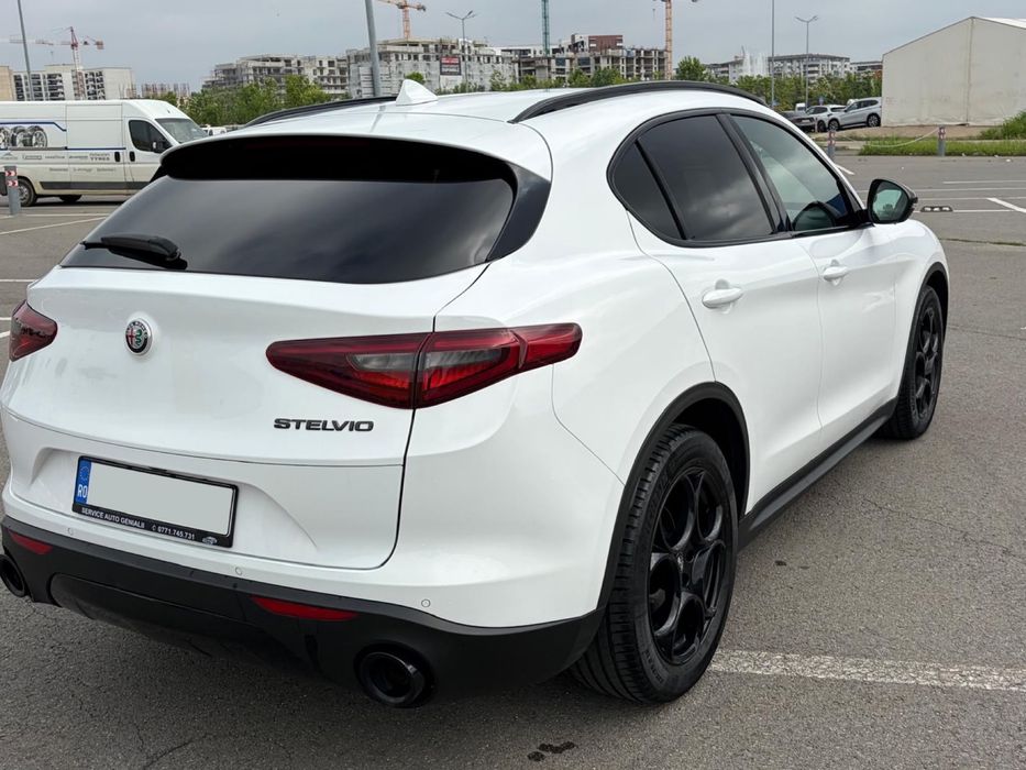 Vand sau schimb Alfa Stelvio
