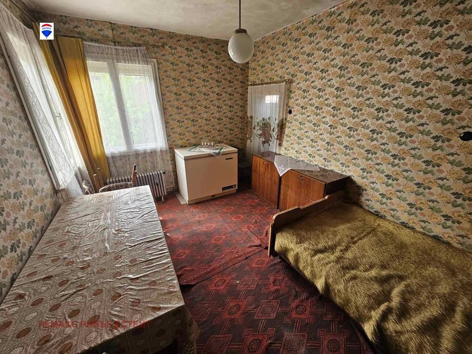 Селска къща за продажба в с. Иваново