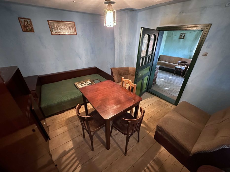 Casa cu teren generos 4000mp, utilitati, acces A10, sat Dumbrava