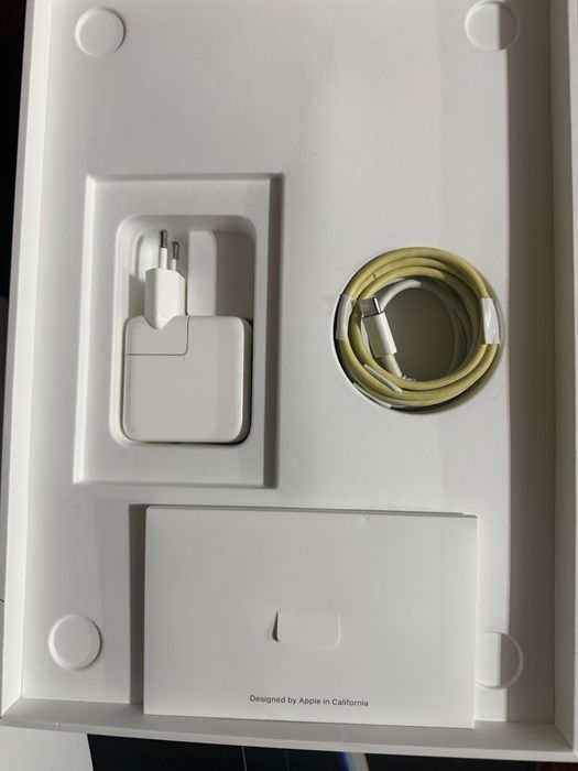 MacBook Air 13 2019 / 128gb