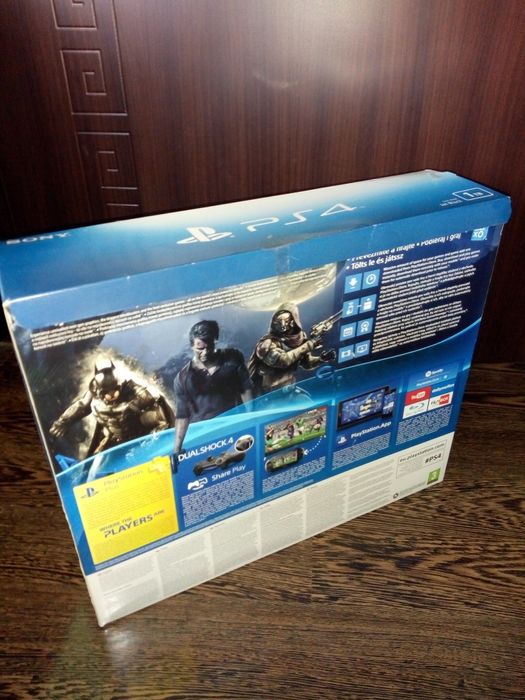 PS4 1T +допълнителен джойстик+камера