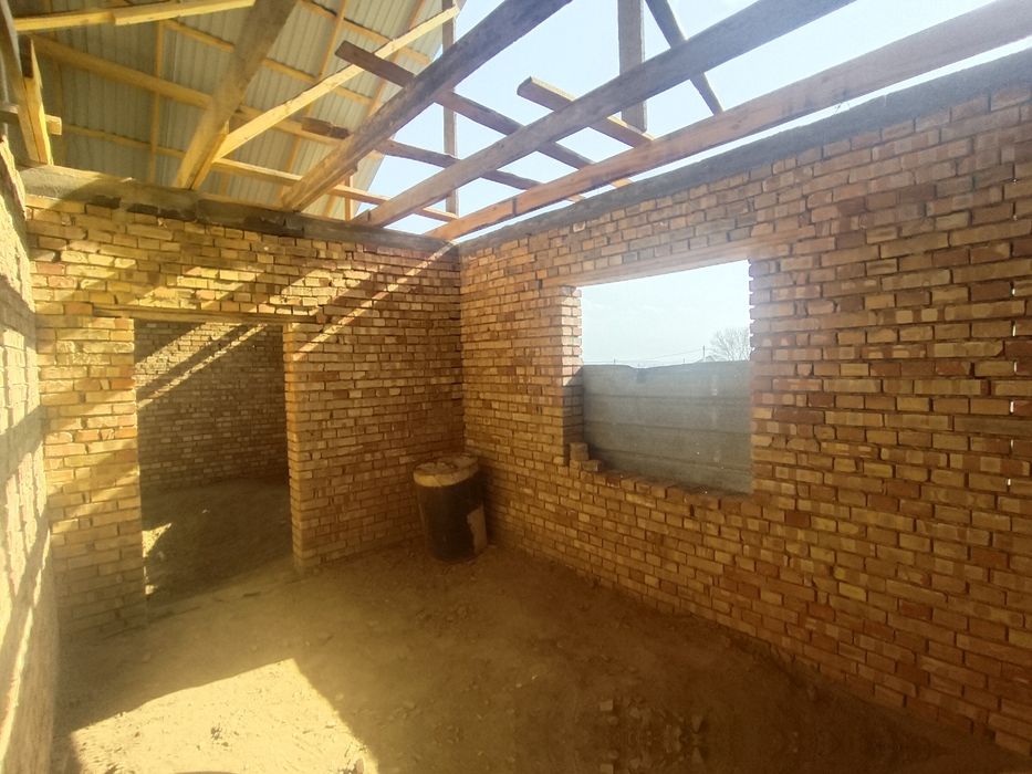 Жер үй сатылады..