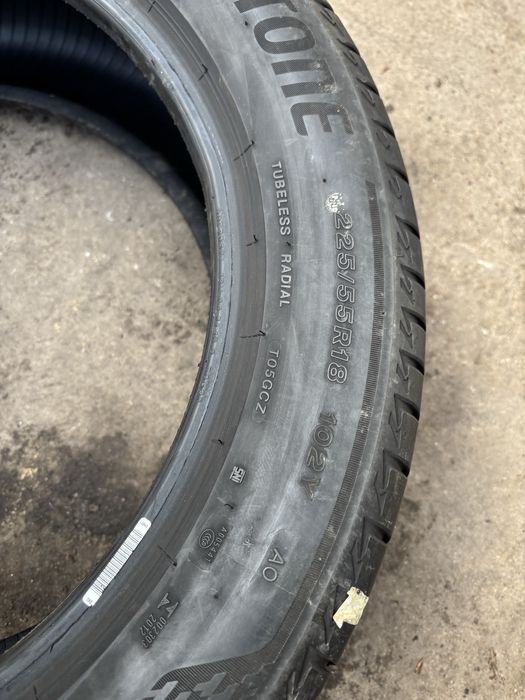 225/55/18 Bridgestone 4бр