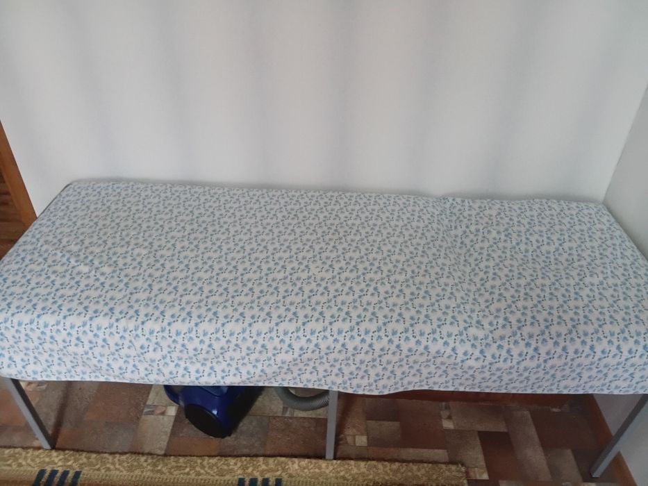 Продам массажную кушетку