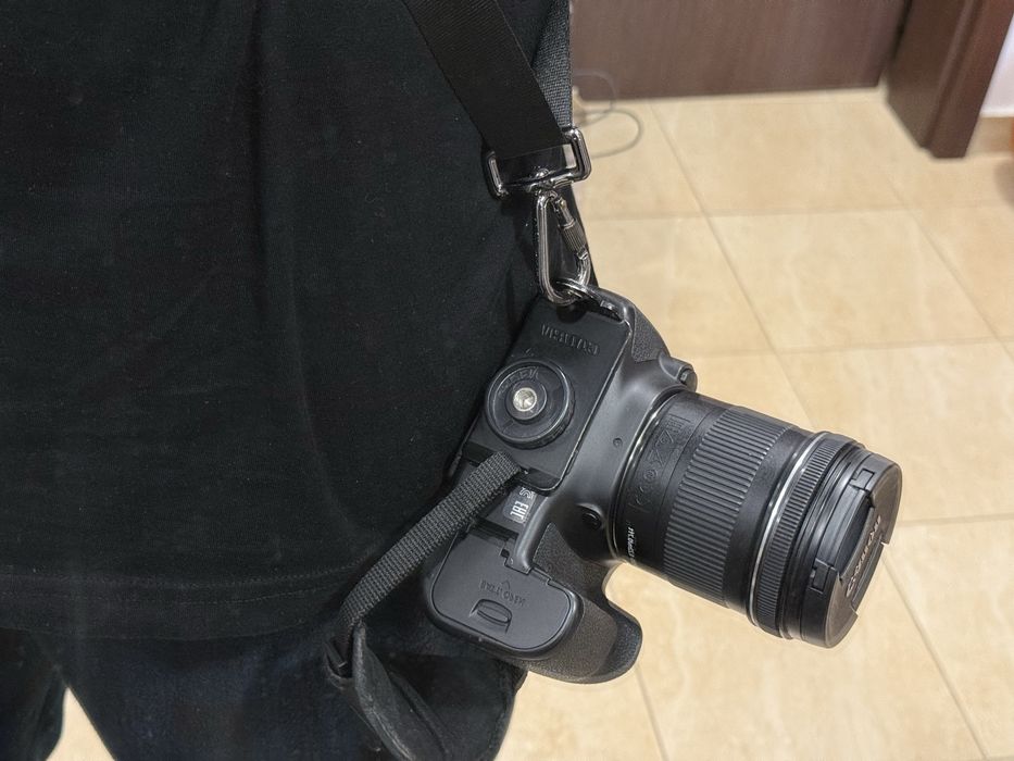 Camera foto/video DSLR Canon EOS 70D Body - in stare perfecta de funcționare