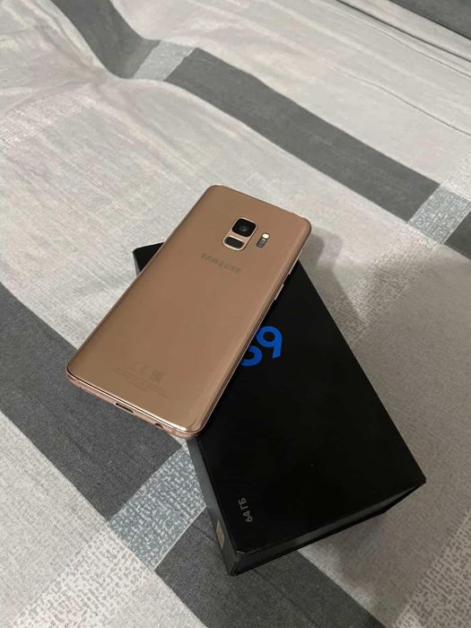 Samsung S9 в рабочем состоянии