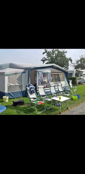 Форселти и тенти за каравани