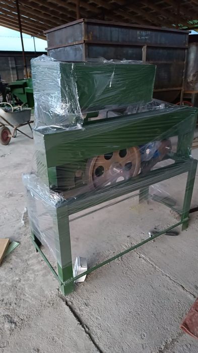 Плющелка зерна мини геркулесовый завод