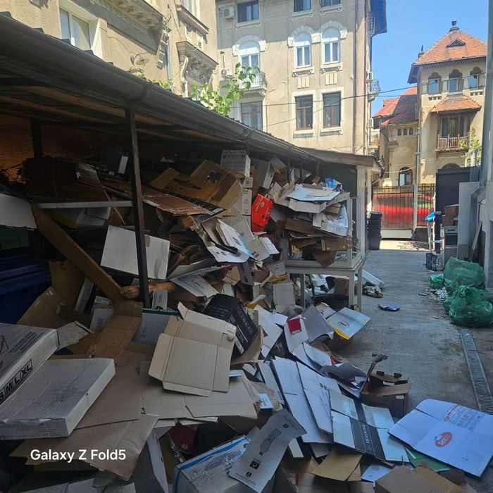 Debarasare apartamente garsoniere poduri beciuri