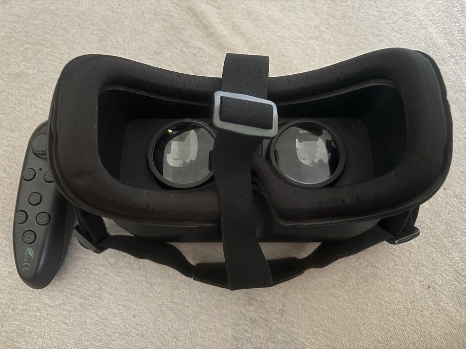 Продавам джойстик за телефон + VR очила