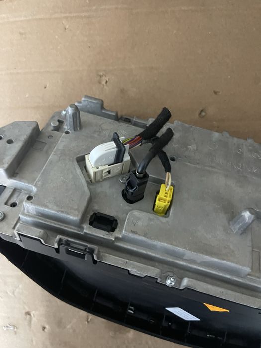 Ceasuri digitale Peugeot 3008 II 5008 an 2018-2024 cod 5550164501 01