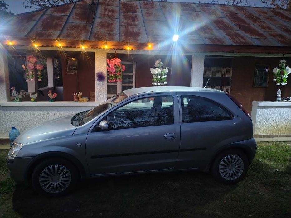Vând Opel CORSA 1.2 2004