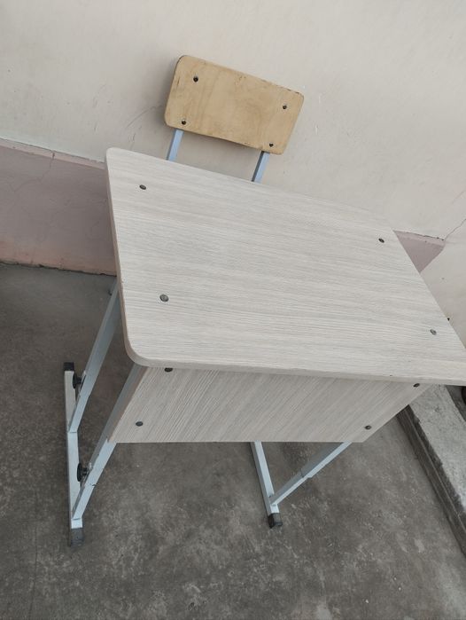 1 kishilik parta stullar