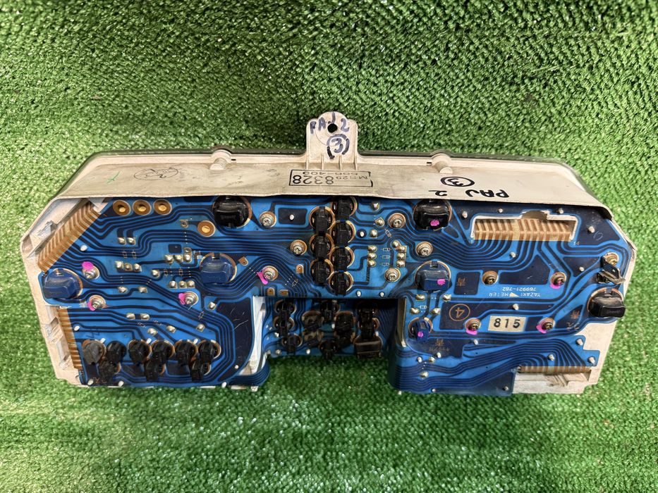 Щиток приборов на паджеро 2