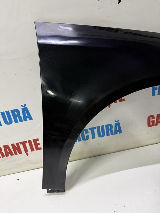 Aripa dreapta fata VW Passat B6 neagra LC9X MIC DEFECT