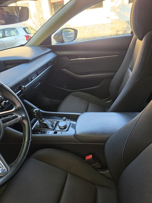 Proprietar vând Mazda 3 2.0 skyactiv-g