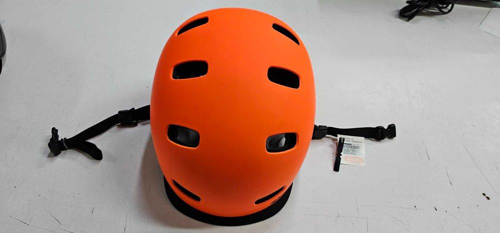 Велосипедна каска ABUS