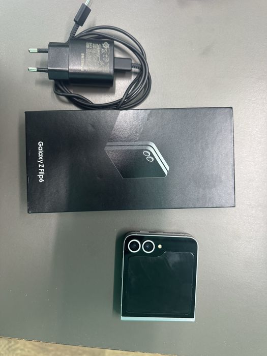 Samsung Galaxy Z Flip6, 512 GB, ГАРАНЦИОНЕН