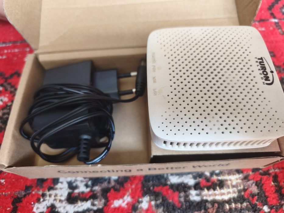 Wi-Fi router SNR-CPE-MD2 (Ikki diapazonli 2.4G / 5G) holati a'lo