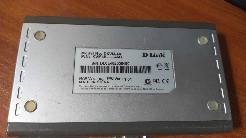D-Link DKVM-4U/C2A 4-порт переключатель