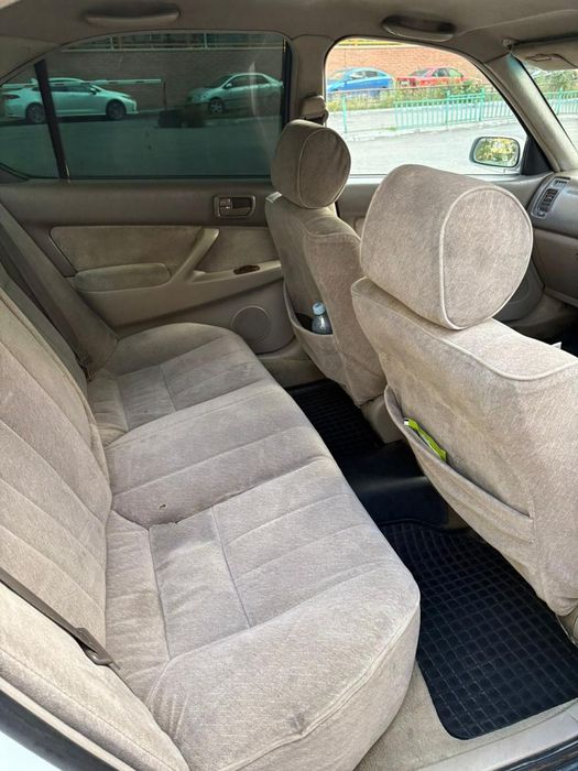 Продам Тойоту Люмир