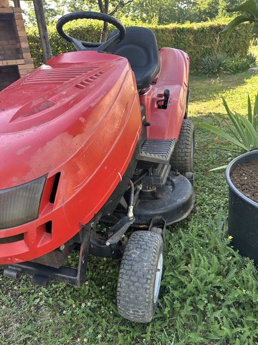 Vand tractoras tuns gazon