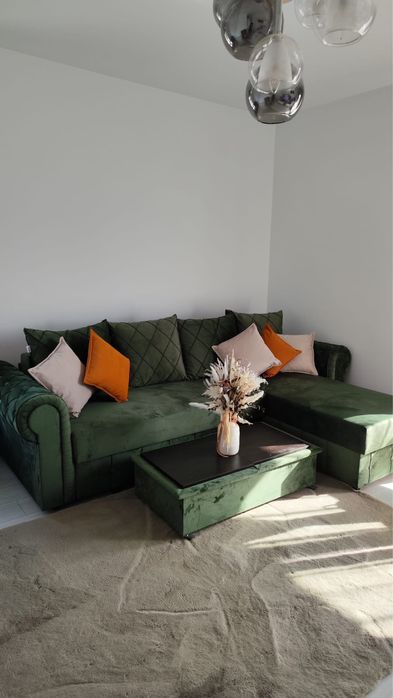 Vand canapea extensibila cu lada depozitare