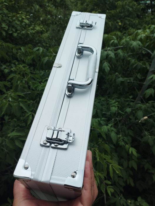 Кейс алюминиевый чемодан дипломат