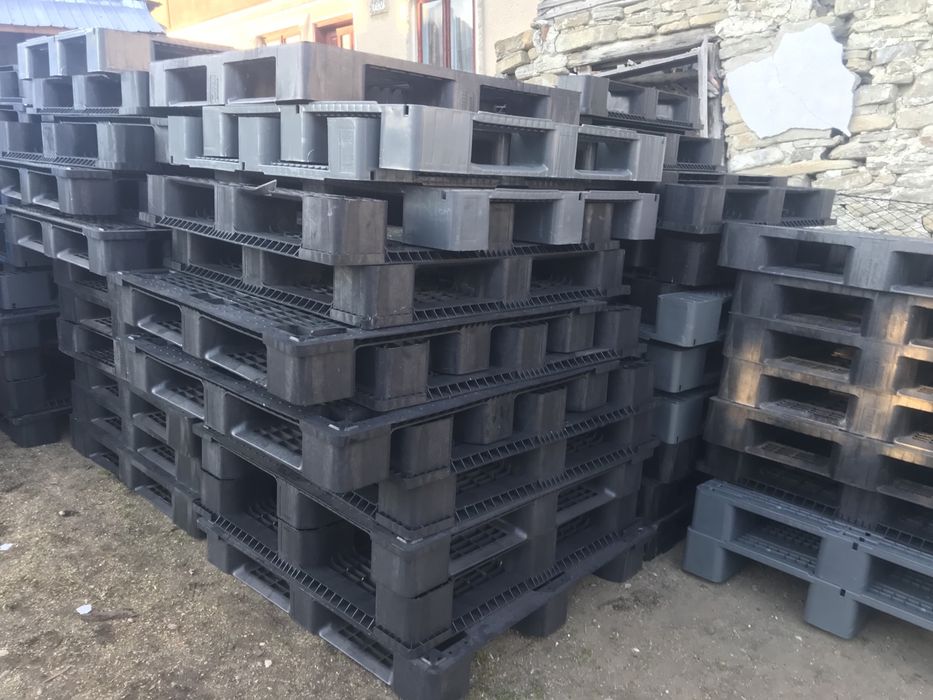 Paleti din plastic