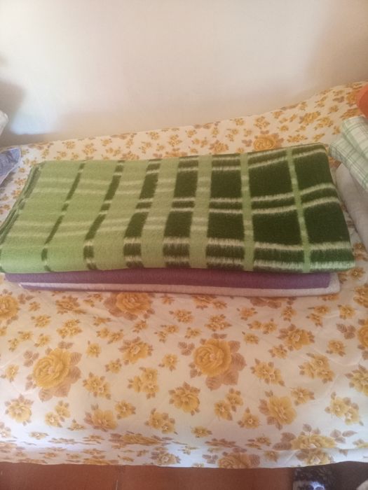 Продам одеяла ,разные советские и современные плед--одеяло