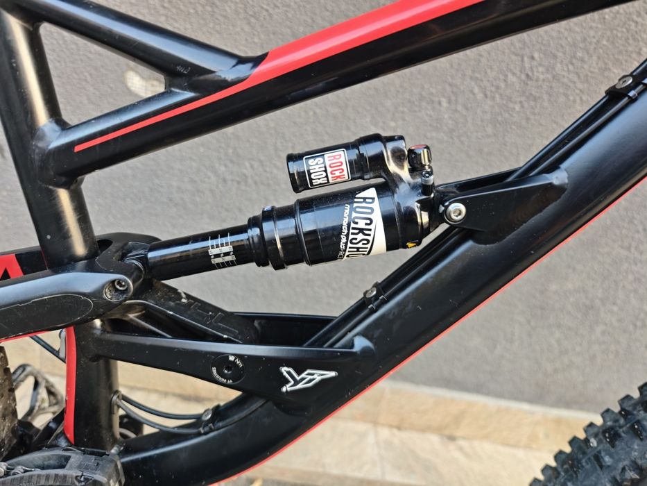 Алуминиев Велосипед 27.5 YT Full Rock Shox Zeb  Sram Eagle 1x12 Magura MT5