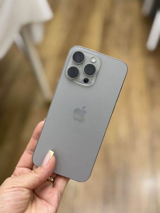 Продам iPhone 15 Pro Max 256 ГБ