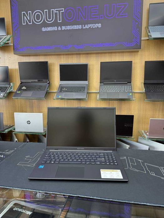 Noutbuk ASUS Vivobook Go 15 Intel Core i3N305 8/128GB 15.6 Full HD IPS