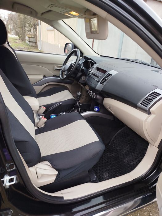 Vând Citroen crosser