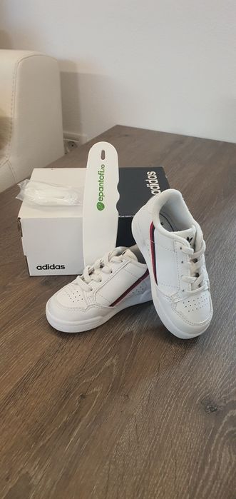 Incaltaminte Adidas nr 21 impecabili