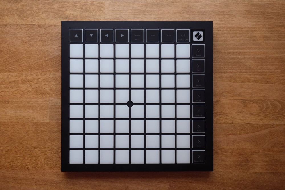 Продам Novation Launchpad X