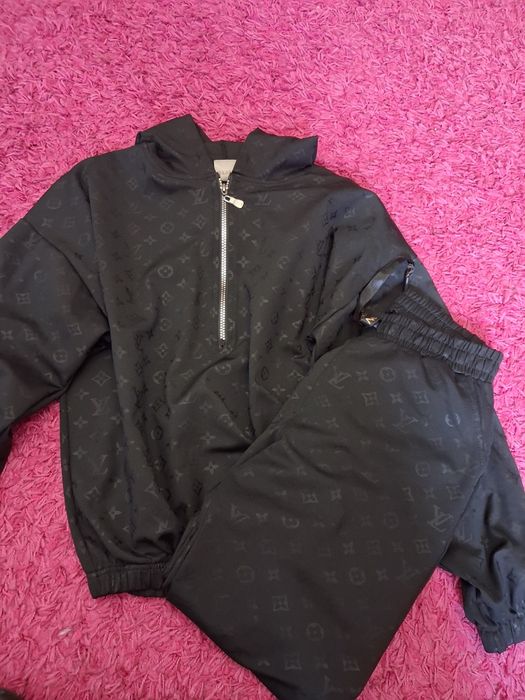 Спортен комплект LOUiS VUITTON