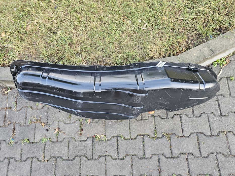 Vand rezervor  NOU !original Mitsubishi Pajero !