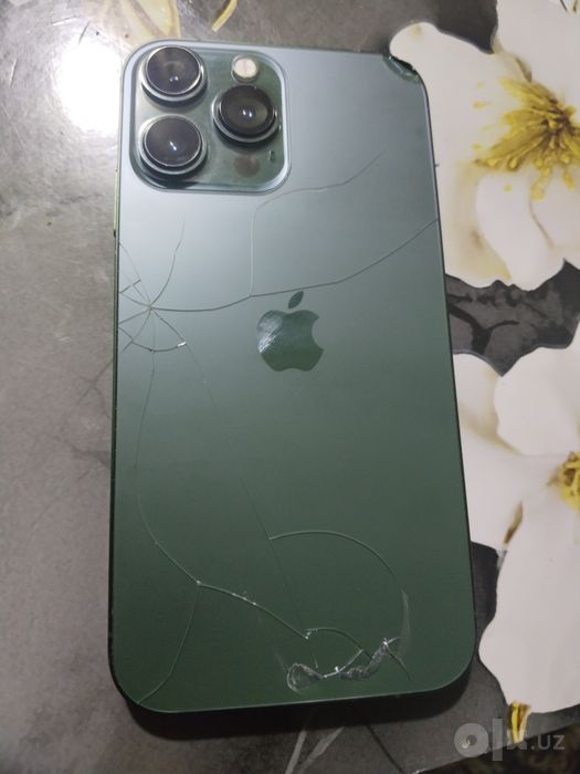 IPhone XR. 13 Pro Korpusda KHA 64.Gb Bez Karobka