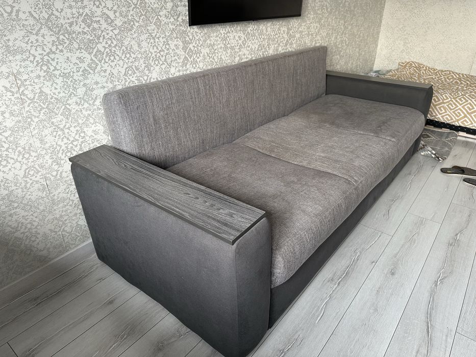 Продам диван в хорошем состоянии