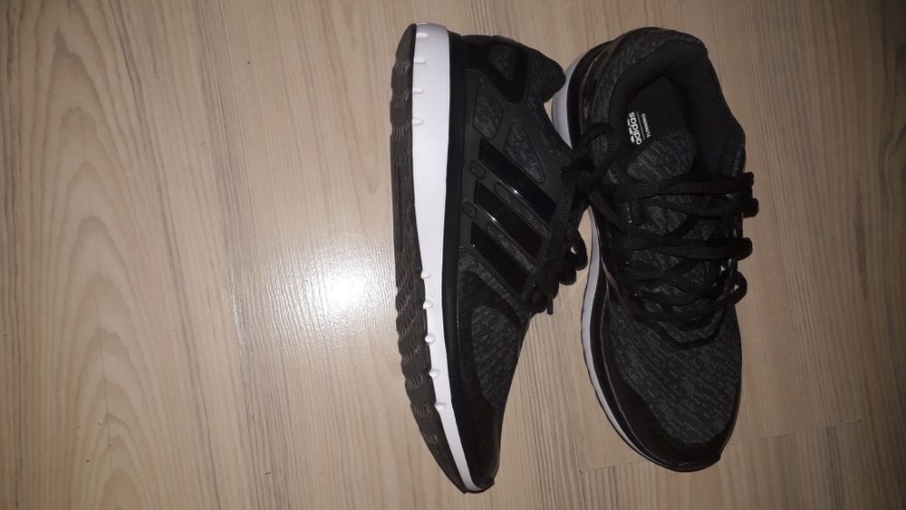 Adidasi Adidas mas 37 1/3