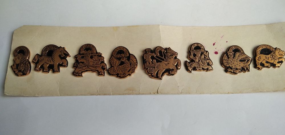 Значки   металлические - периода   СССР.