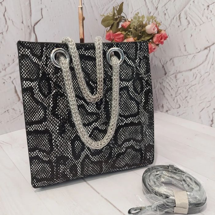 Кожаные сумки продам