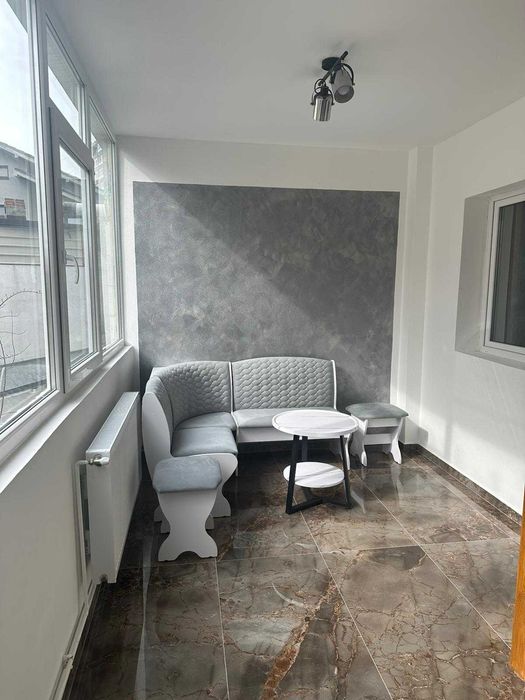 Apartament de Închiriat 2 camere decomandat, bucatarie 18mp, Craiovița Nouă