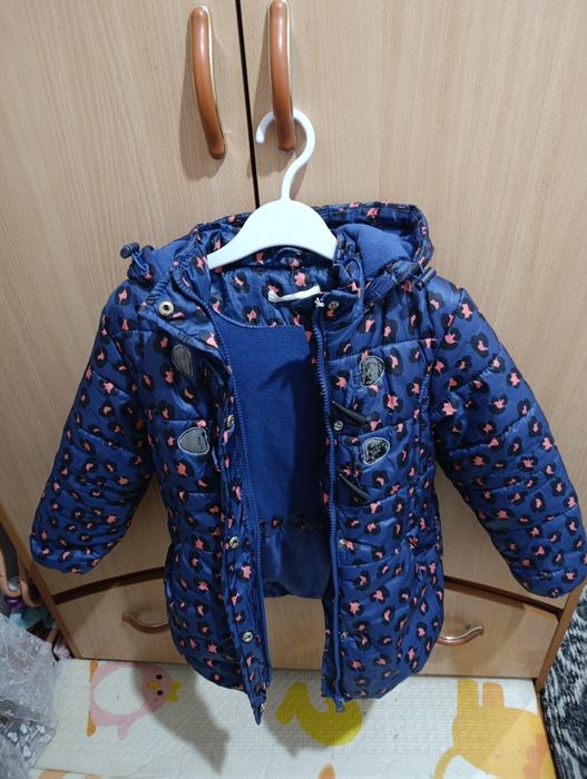 Продам демисезонную куртку продам